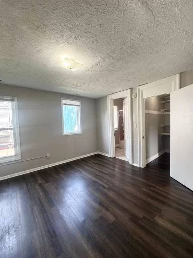 Main picture of 1911 Park Ave