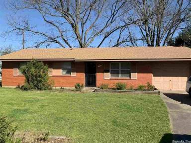 Main picture of 2410 Martha Cir