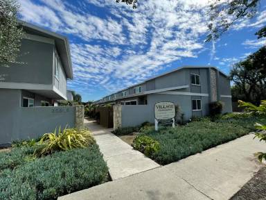 Main picture of 25018 Eshelman Ave