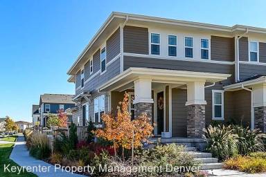 Main picture of 2846 Iola St