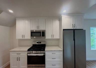 Main picture of 584 Cypress Ave