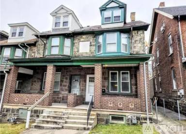 Main picture of 445 Montclair Ave