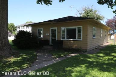 Main picture of 904 S Starr Ave