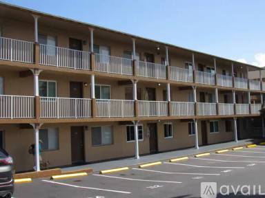Main picture of 411 N Halifax Ave