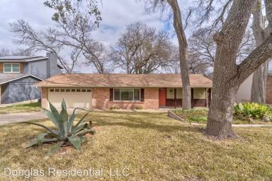 Main picture of 7105 Creighton Ln