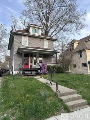 Main picture of 129 Sherman St