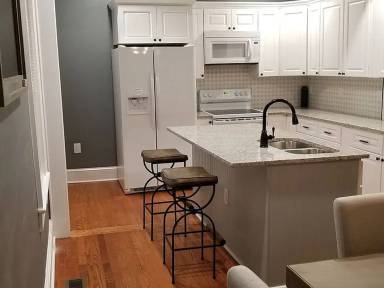 Main picture of 406 Hillcrest Ave