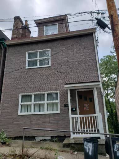 Main picture of 49 Sterling St