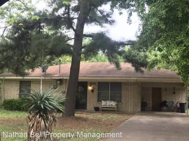 Main picture of 743 12th St NE