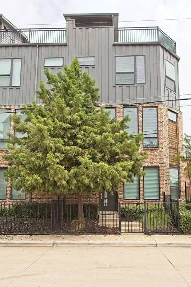 Main picture of 1405 Bronson Ct