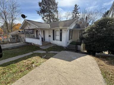 Main picture of 104 Ball St