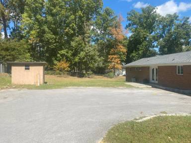 Main picture of 3601 Peerless Rd NW