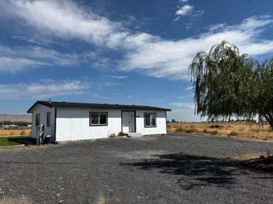 Main picture of 9635 Road H NW