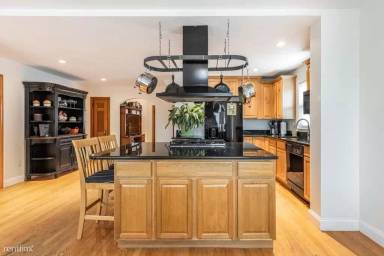 Main picture of 88 Garland St
