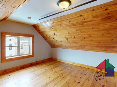 Main picture of 108 E State St