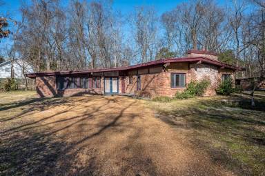 Main picture of 4601 Dustin Ln