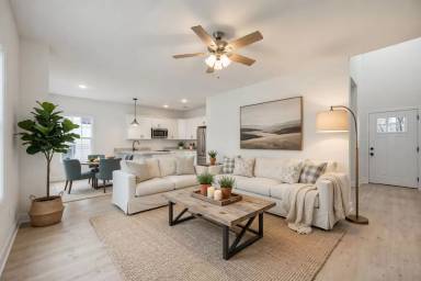 Main picture of 513 Canyon View Ct