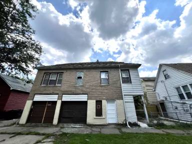 Main picture of 8601 S Kingston Ave