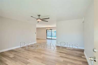 Main picture of 8356 E Palm Ln