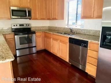 Main picture of Footprints on the Bay