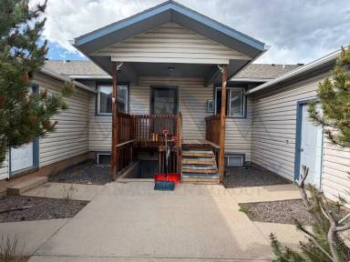 Main picture of 1166 N 19th St