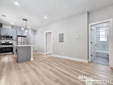Main picture of 428-438 W Belden Ave