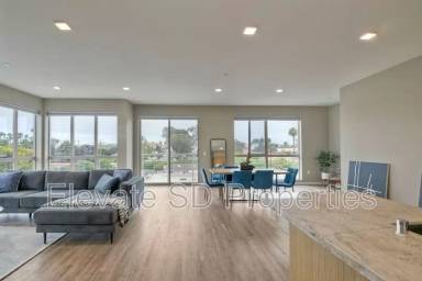 Main picture of 3088 State St