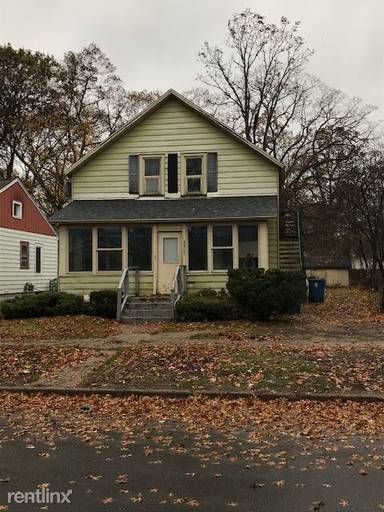 Main picture of 2417 Reynolds St