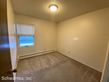 Main picture of 2210 D St