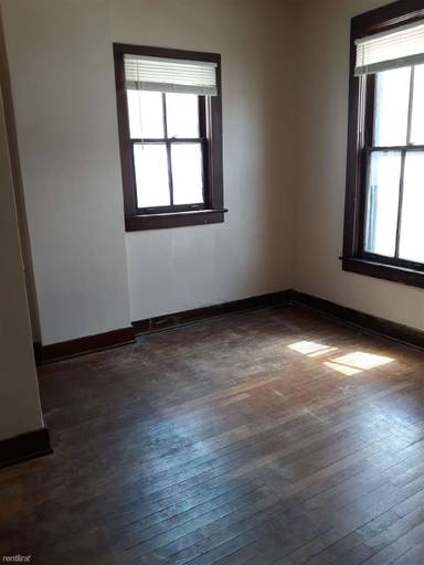 Main picture of 638 N Main St