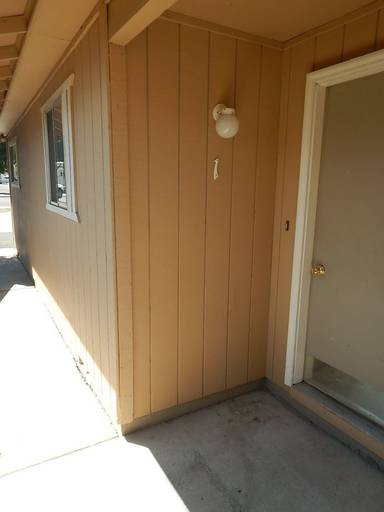 Main picture of 955 NW 2nd St