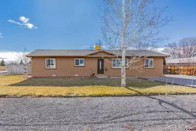 Main picture of 64168 N Ramona Rd