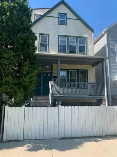 Main picture of 2844 W McLean Ave