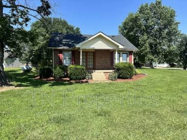 Main picture of 8220 Whites Creek Pike