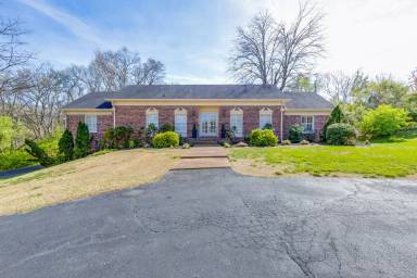 Main picture of 1227 Carl Seyfert Memorial Dr