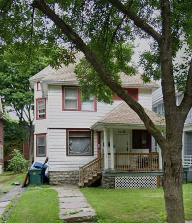 Main picture of 208 Kenwood Ave