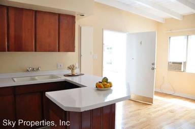 Main picture of 5356 Fountain Avenue 1266 Serrano Avenue