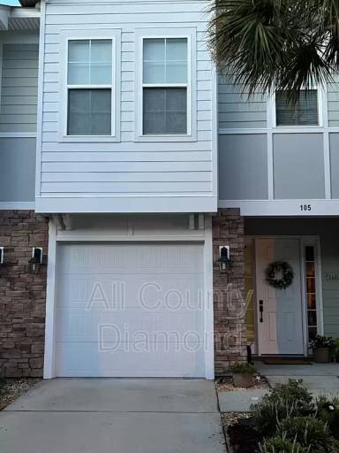 Main picture of 105 Fossil Fls