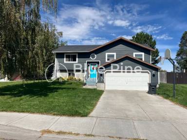 Main picture of 1970 Peggys Ln