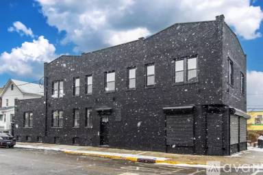 Main picture of 73 Brookwood St