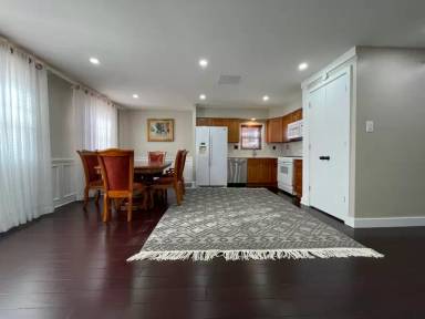 Main picture of 3979 Constance Rd