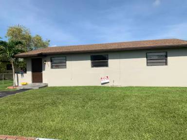 Main picture of 19822 SW 120th Ave