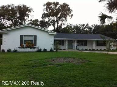 Main picture of 2330 Mohawk Trl
