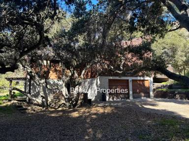 Main picture of 15570 Weather Rock Way