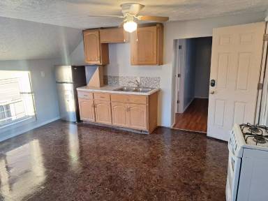 Main picture of 3282 W 48th St