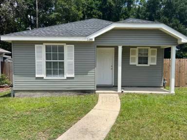 Main picture of 1100 Merrie Way