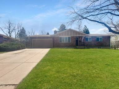 Main picture of 8446 E Lehigh Ave