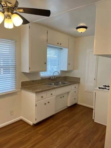 Main picture of 1515 E Broadway