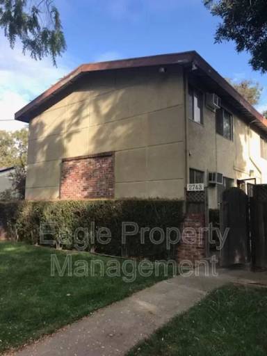 Main picture of 2743 2nd Ave