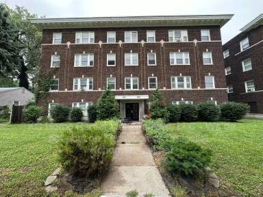 Main picture of 303 N Gladstone Blvd